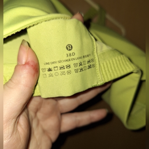 Lululemon Green Sports Bra Size 38D - Picture 4 of 4